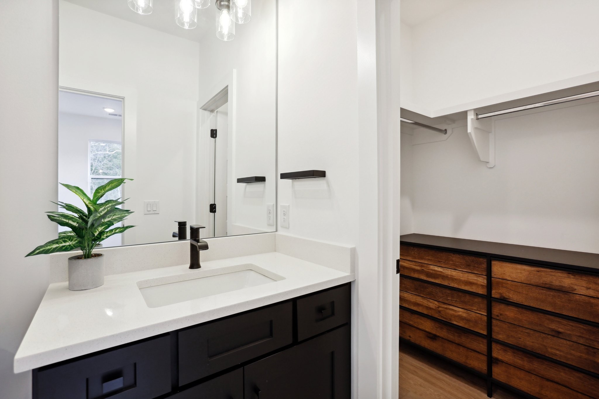 6100 Lookaway Circle Franklin, TN 37067 - Photo 40 of 92 a bathroom with a sink and a mirror