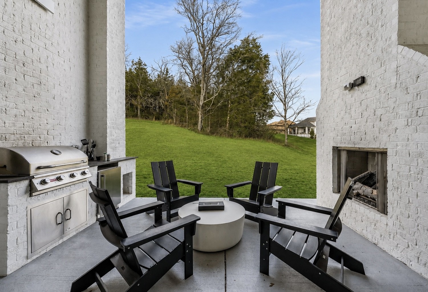6100 Lookaway Circle Franklin, TN 37067 - Photo 85 of 92 a view of a patio with chairs and a table