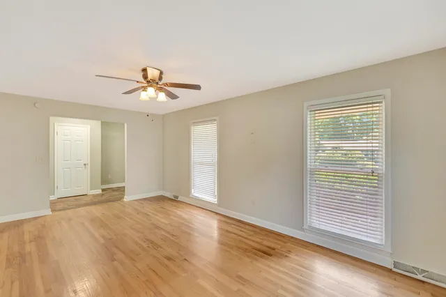 $2,900 | 2327 West Palmer Drive, Charleston, SC 29414