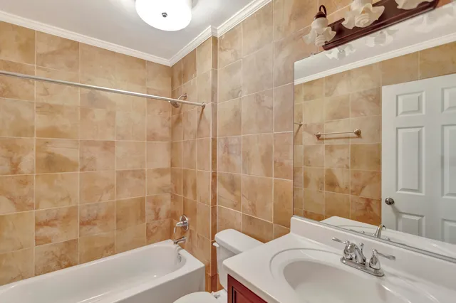 $2,900 | 2327 West Palmer Drive, Charleston, SC 29414