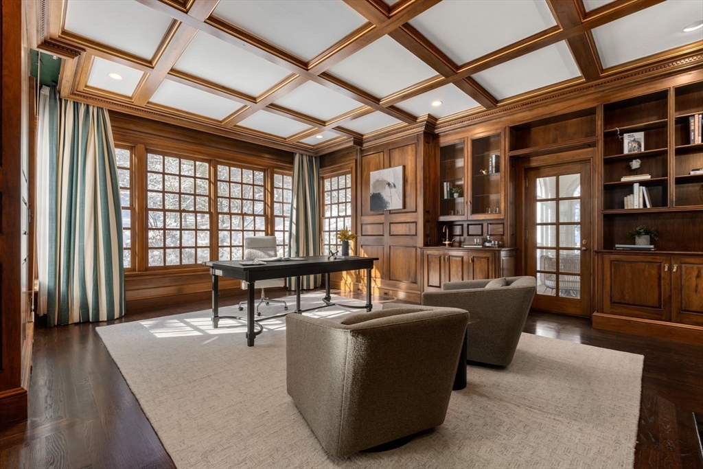 200 Pond Road Wellesley, MA 02482 - Photo 4 of 30 Gallery Image 4