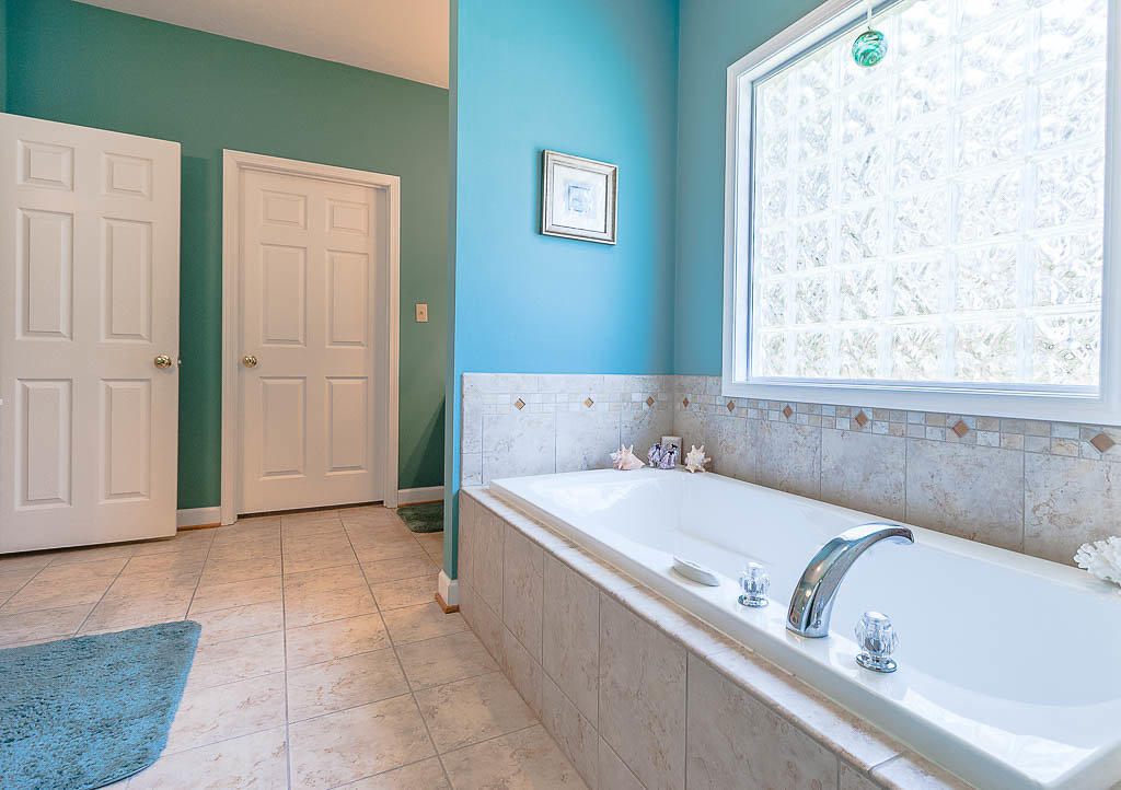 436 Quail Ridge Drive Fincastle, VA 24090 - Photo 25 of 46 DSC_0131-HDR