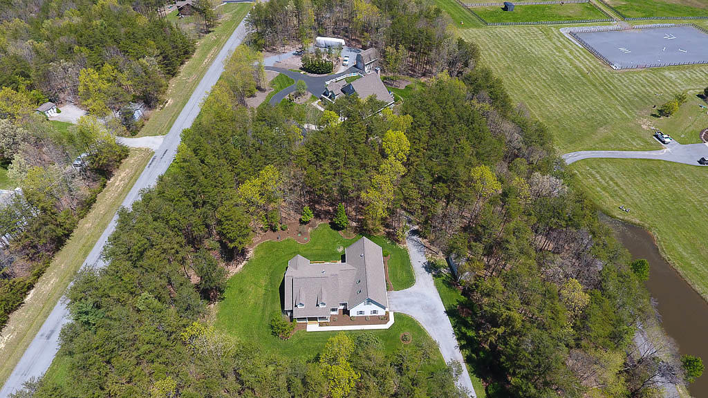 436 Quail Ridge Drive Fincastle, VA 24090 - Photo 10 of 46 DJI_0033