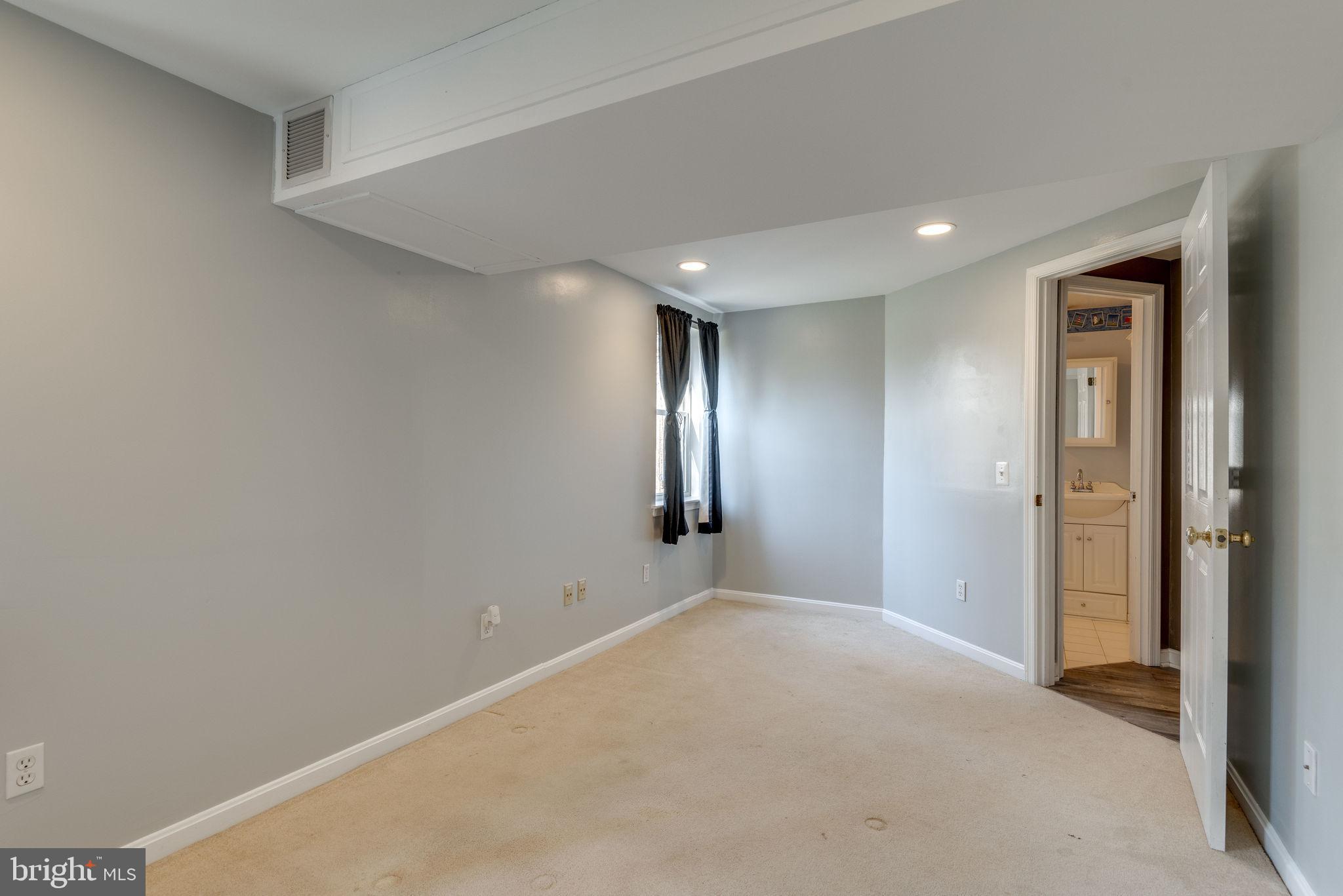 8108 Counselor Road Manassas, VA 20112 - Photo 29 of 44 Gallery Image 29