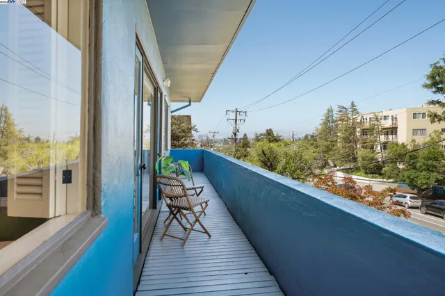 $849,000 | 5936 Broadway, Oakland, CA 94618