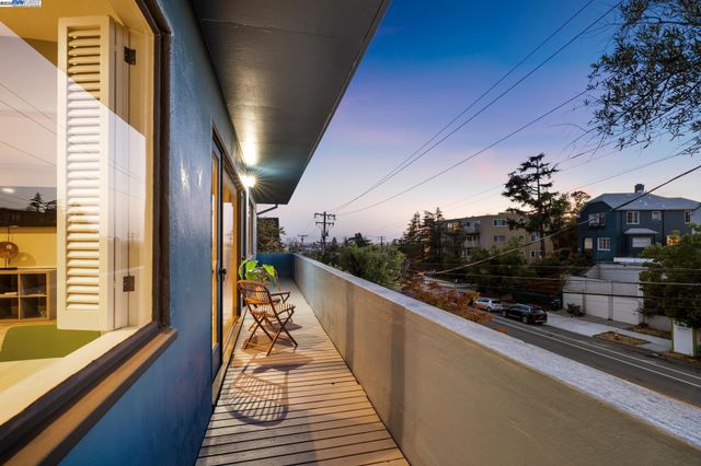 $849,000 | 5936 Broadway, Oakland, CA 94618