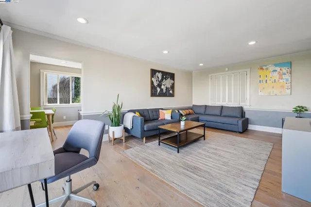$849,000 | 5936 Broadway, Oakland, CA 94618