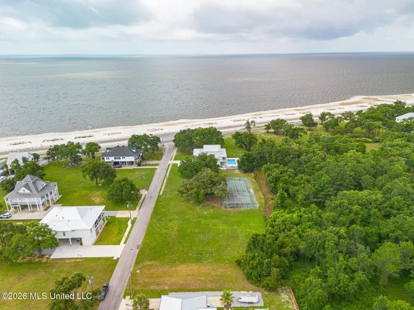 $110,000 | 212 South Island View Avenue, Long Beach, MS 39560