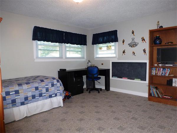 108 Corcoran Boulevard Springfield, MA 01118 - Photo 12 of 26 Gallery Image 12