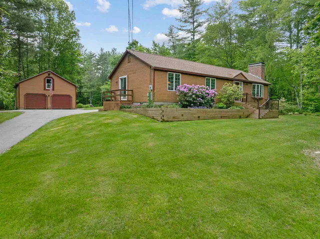 $525,000 | 125 Pleasant Street, Meredith, NH 03253