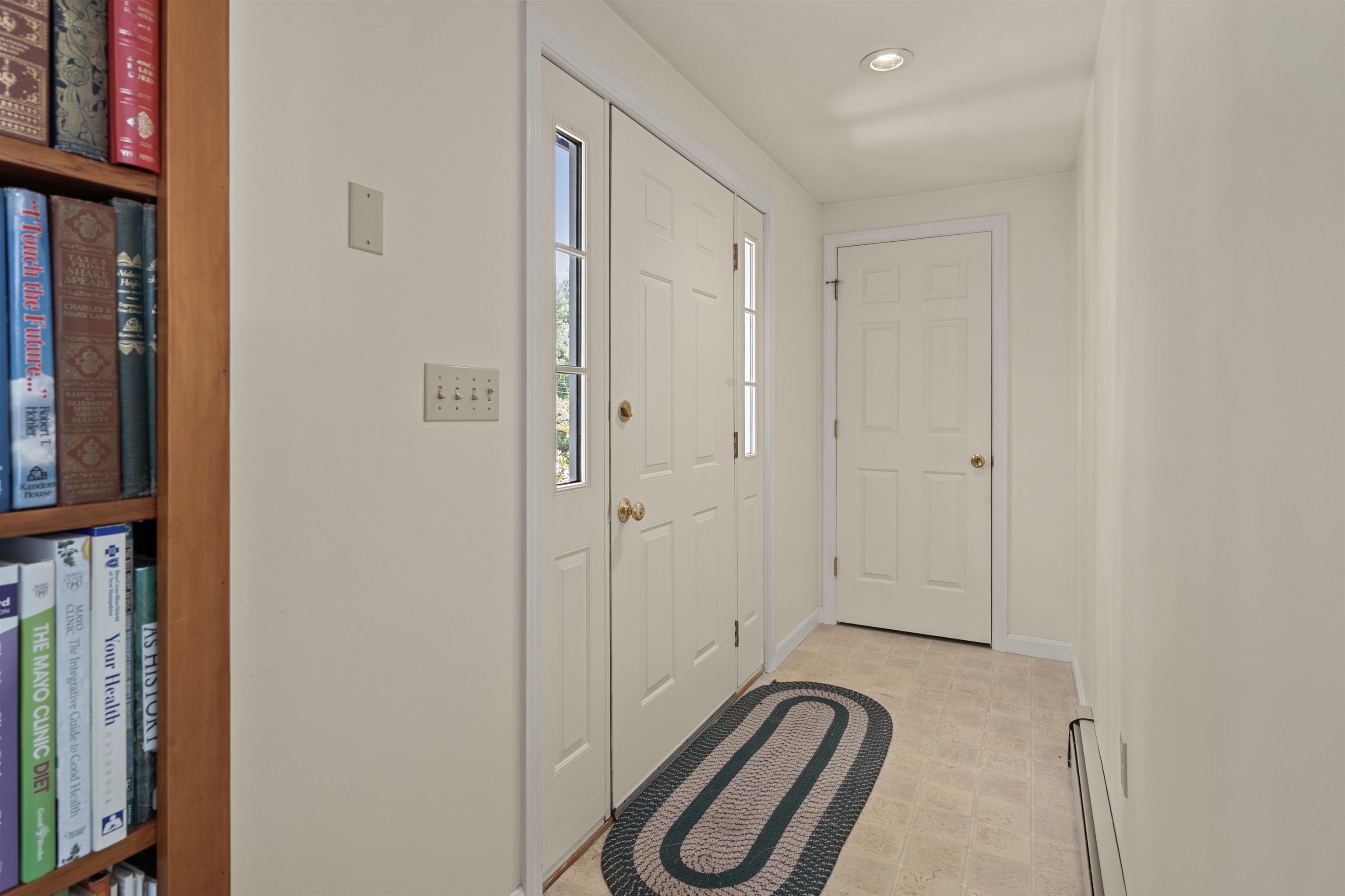 125 Pleasant Street Meredith, NH 03253 - Photo 12 of 40