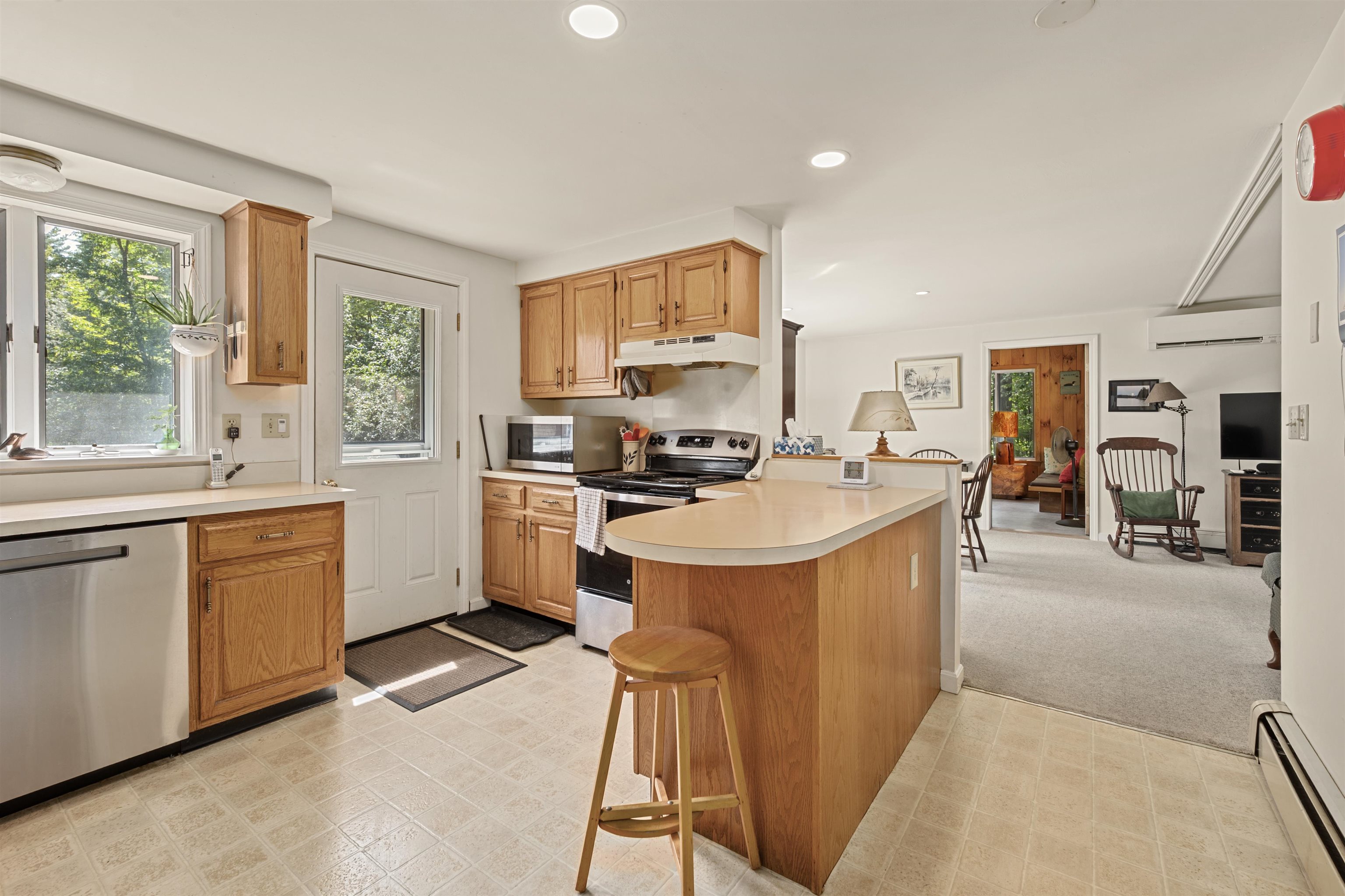 125 Pleasant Street Meredith, NH 03253 - Photo 18 of 40