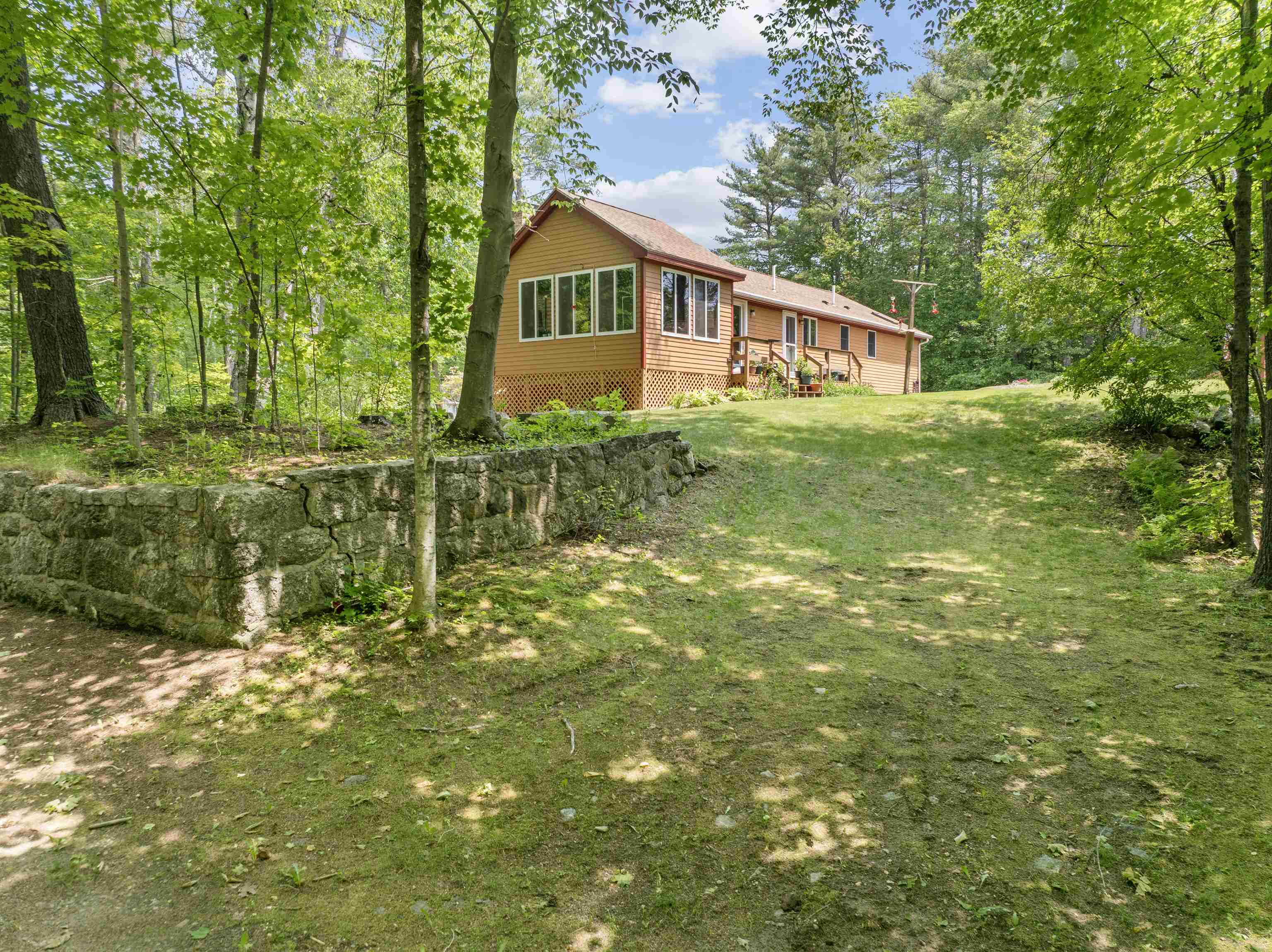 125 Pleasant Street Meredith, NH 03253 - Photo 7 of 40