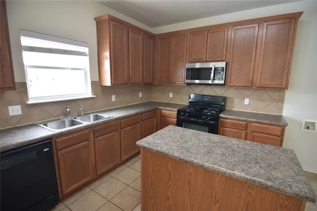 $2,295 | 2413 Rachel Court, Round Rock, TX 78664