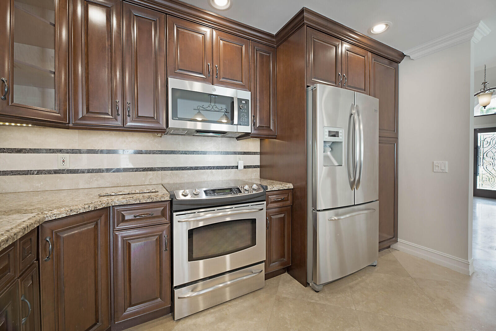 9485 Baritone Court Boca Raton, FL 33496 - Photo 17 of 47 Kitchen