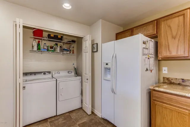 $3,600 | 33550 North Dove Lakes Drive, Unit 2042, Cave Creek, AZ 85331