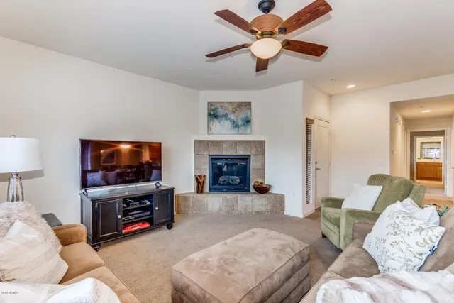 $3,600 | 33550 North Dove Lakes Drive, Unit 2042, Cave Creek, AZ 85331