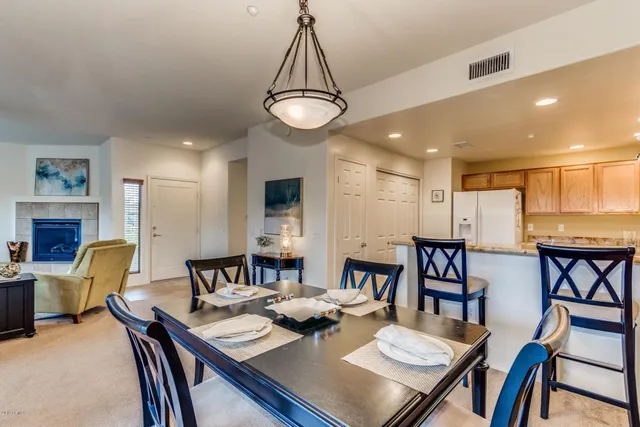 $3,600 | 33550 North Dove Lakes Drive, Unit 2042, Cave Creek, AZ 85331