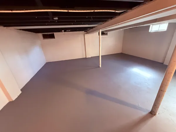 $139,500 | 8134 Hudson Avenue, Warren, MI 48089