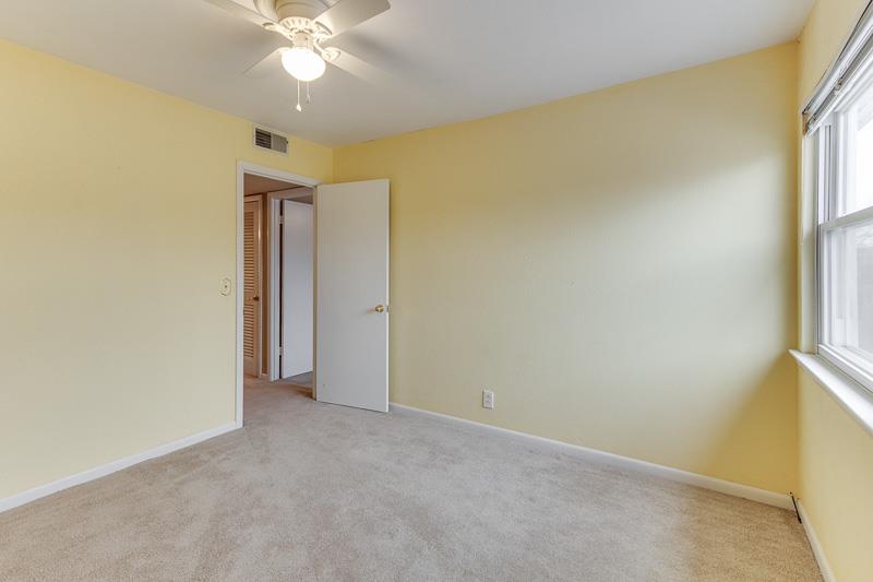 810 Bellevue Road, Unit 242 Nashville, TN 37221 - Photo 11 of 16 a view of an empty room with a window