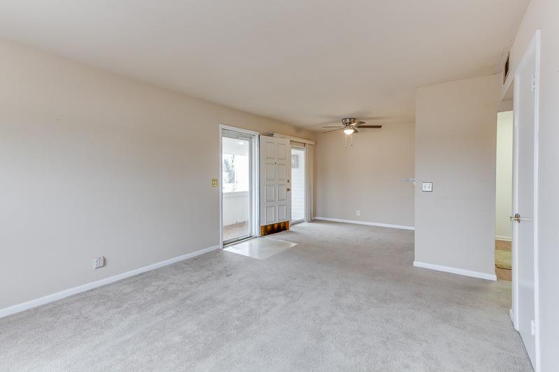 810 Bellevue Road, Unit 242 Nashville, TN 37221 - Photo 7 of 16 a view of an empty room with a window