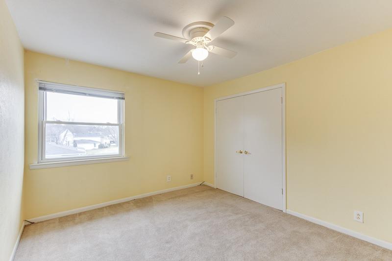 810 Bellevue Road, Unit 242 Nashville, TN 37221 - Photo 10 of 16 a view of an empty room with a window