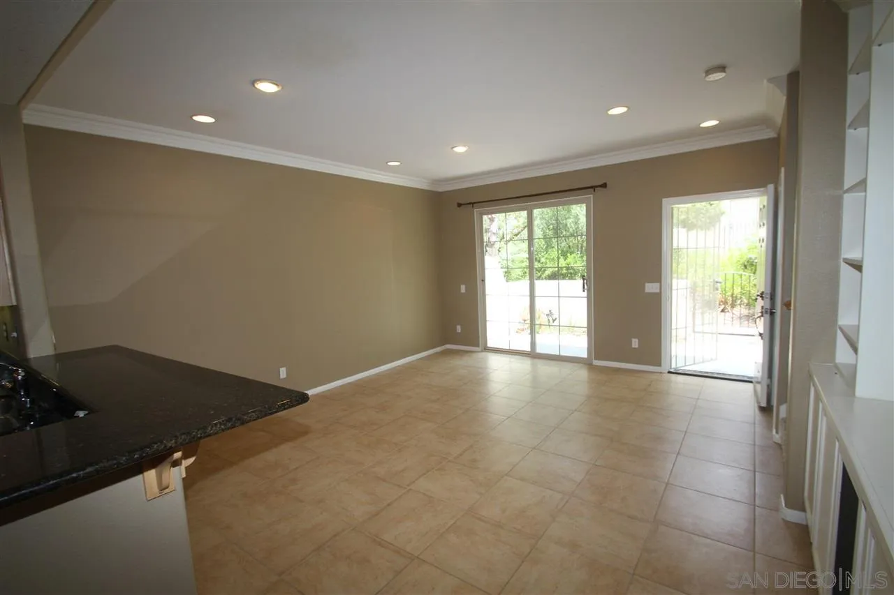 1528 Cir Ranch Way, Unit 68 Oceanside, CA 92057 - Photo 3 of 16