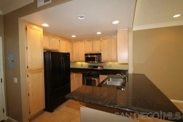 1528 Cir Ranch Way, Unit 68 Oceanside, CA 92057 - Photo 4 of 16