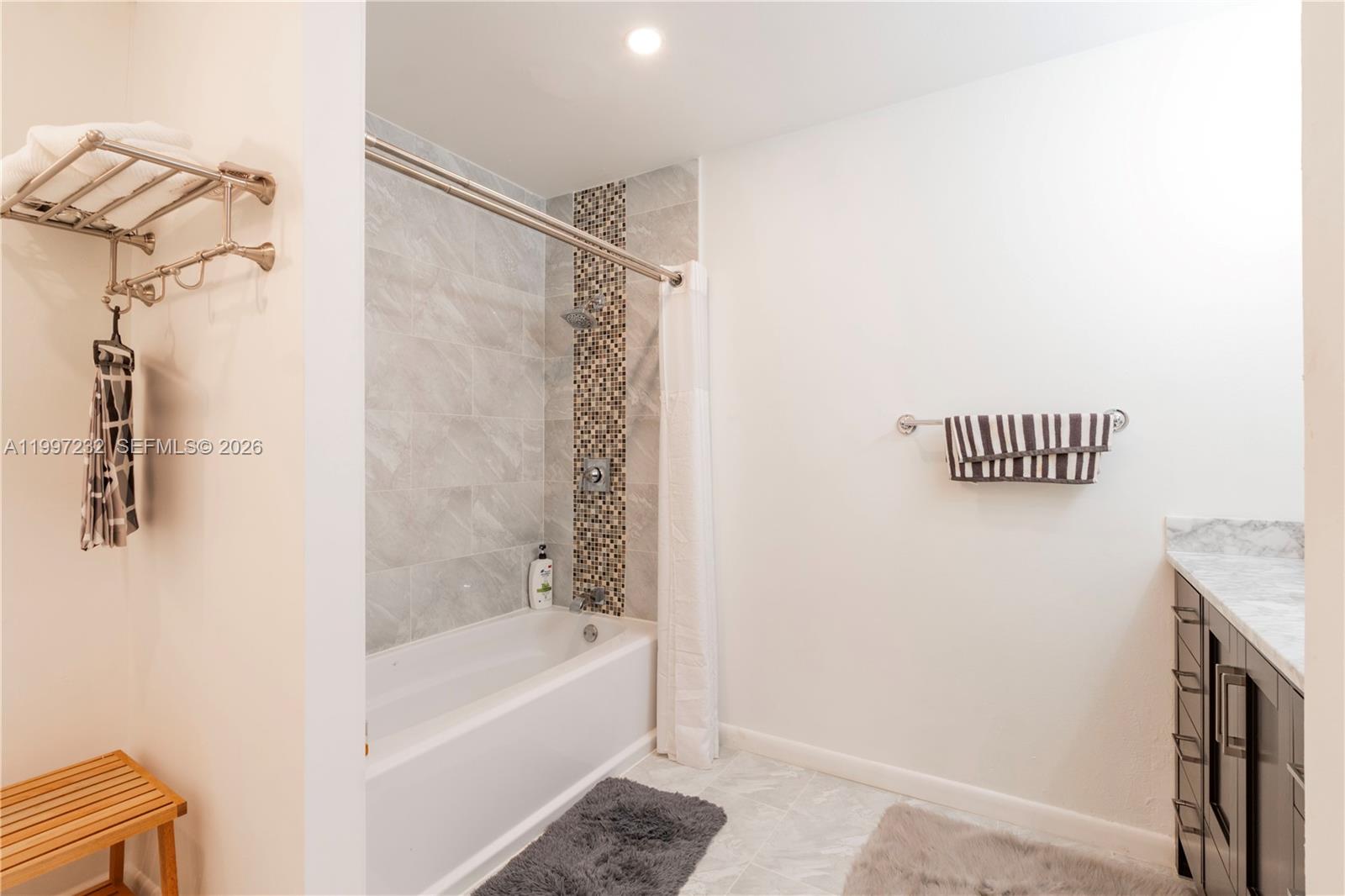 6724 Southwest 114th Place, Unit E Miami, FL 33173 - Photo 22 of 24