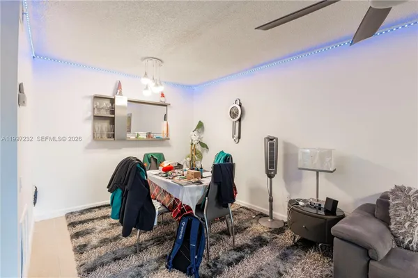 $365,000 | 6724 Southwest 114th Place, Unit E, Miami, FL 33173