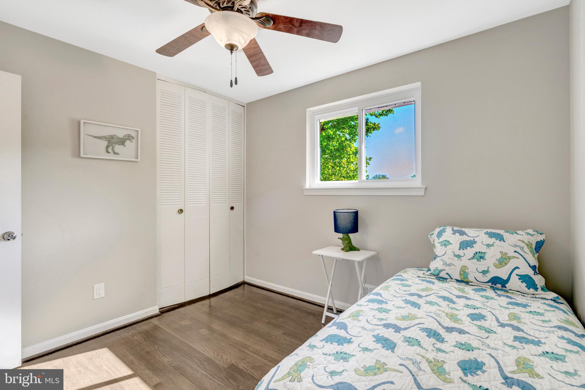 8909 Victoria Road Springfield, VA 22151 - Photo 19 of 41