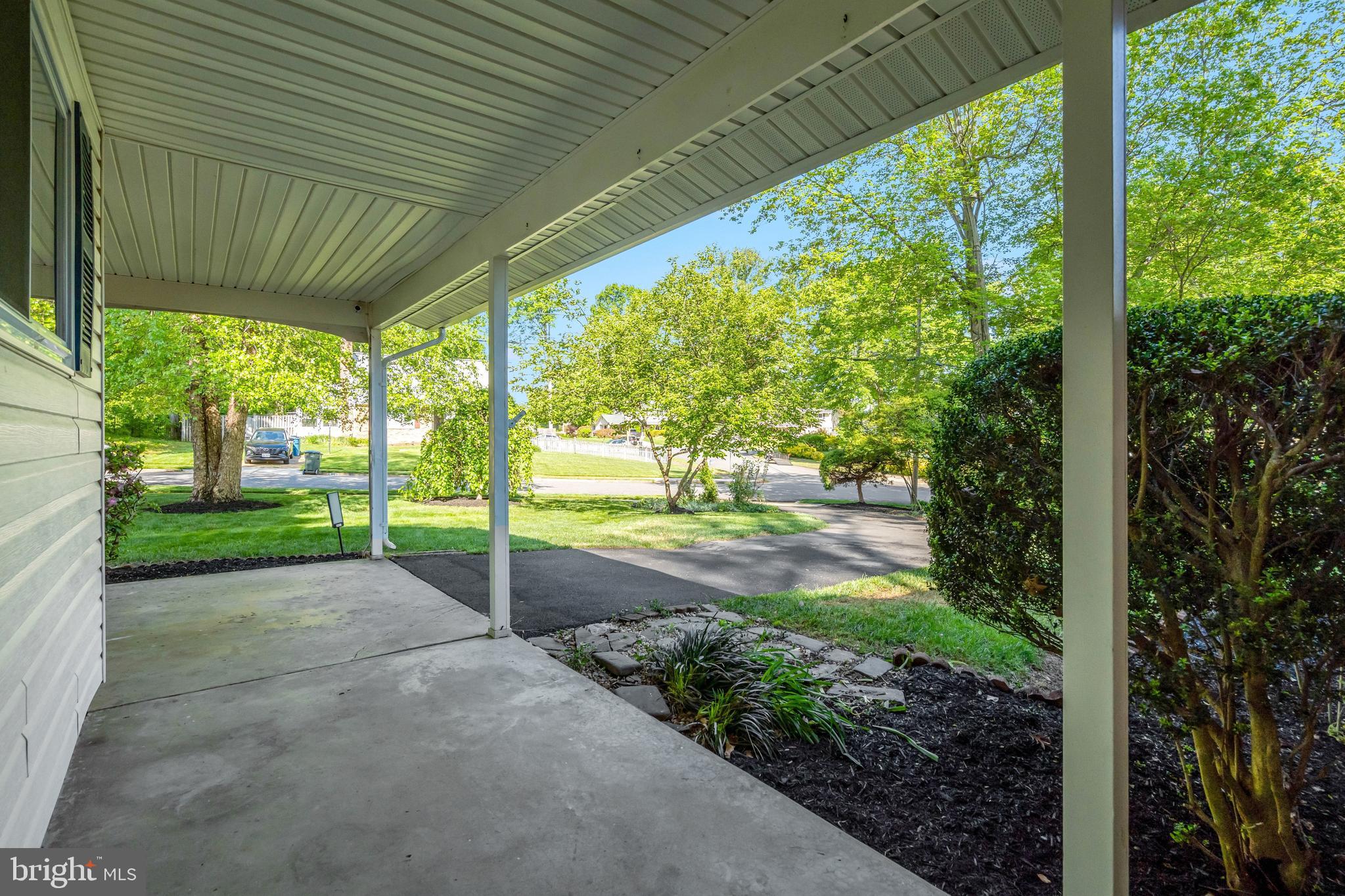 8909 Victoria Road Springfield, VA 22151 - Photo 2 of 41