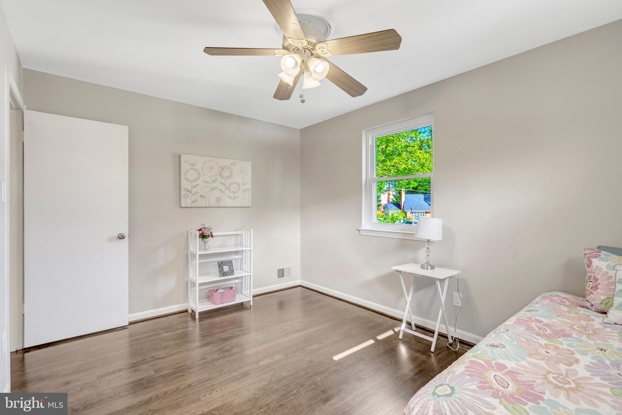 8909 Victoria Road Springfield, VA 22151 - Photo 23 of 41