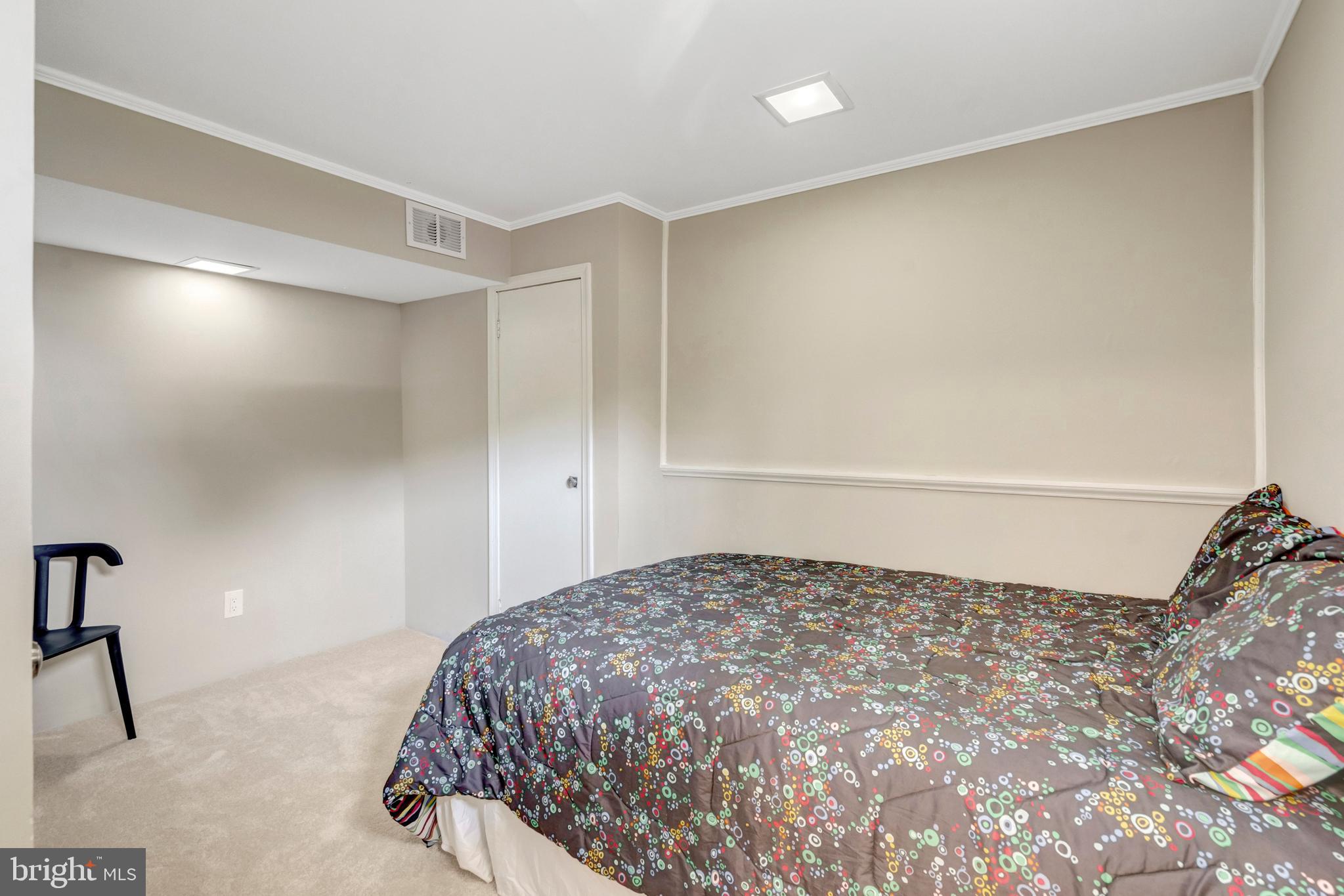 8909 Victoria Road Springfield, VA 22151 - Photo 36 of 41