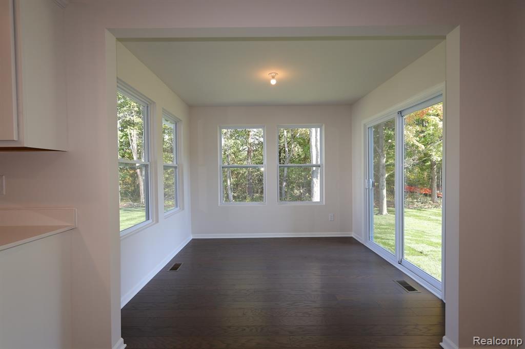 4320 Oak Street Road Davison, MI 48423 - Photo 10 of 42