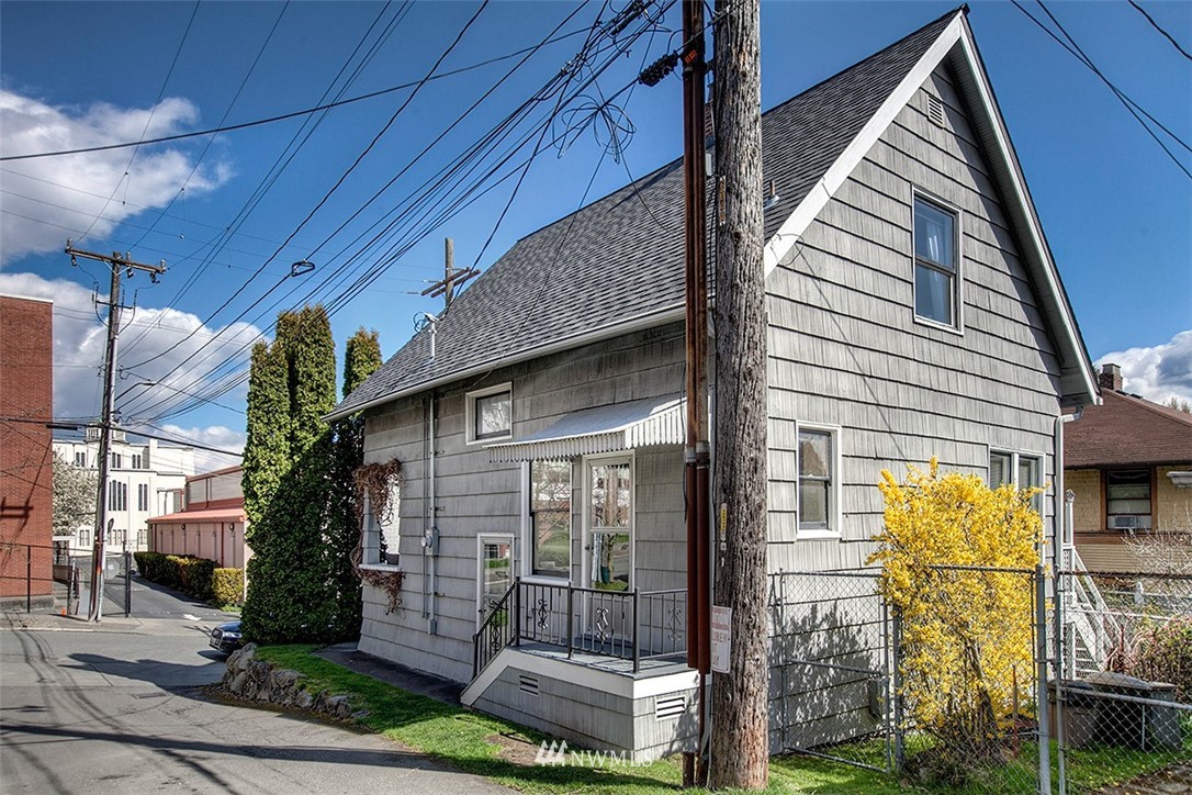 1815 East Roy Street Seattle, WA 98112 - Photo 16 of 25