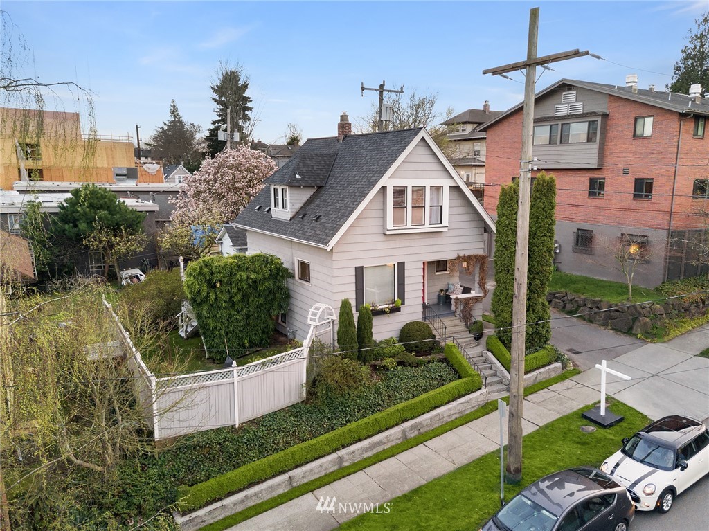 1815 East Roy Street Seattle, WA 98112 - Photo 17 of 25