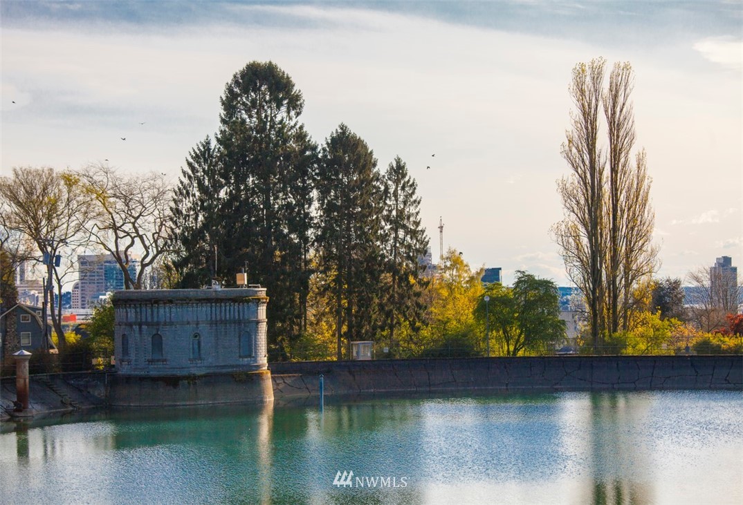 1815 East Roy Street Seattle, WA 98112 - Photo 20 of 25