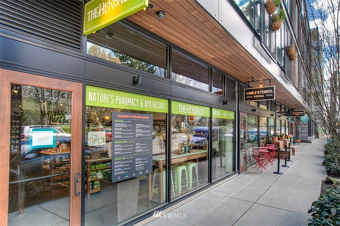 1815 East Roy Street Seattle, WA 98112 - Photo 21 of 25