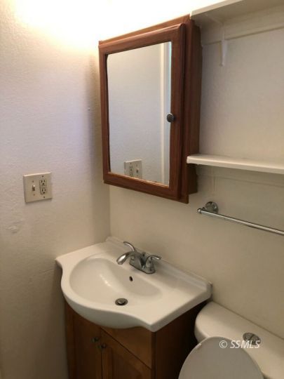 740 Commercial Avenue Ridgecrest, CA 93555 - Photo 7 of 9
