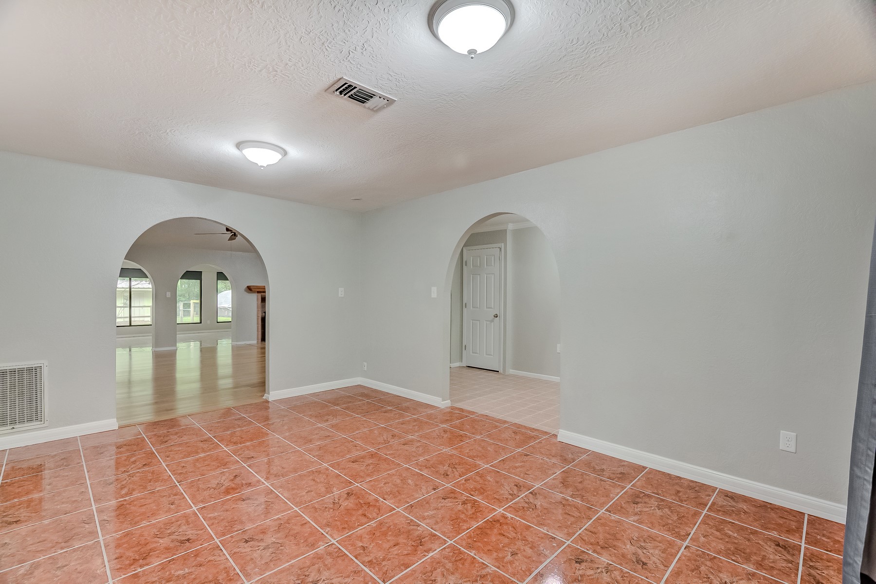 10995 Bonwell Loop Kountze, TX 77625 - Photo 16 of 41 Office or Game Room