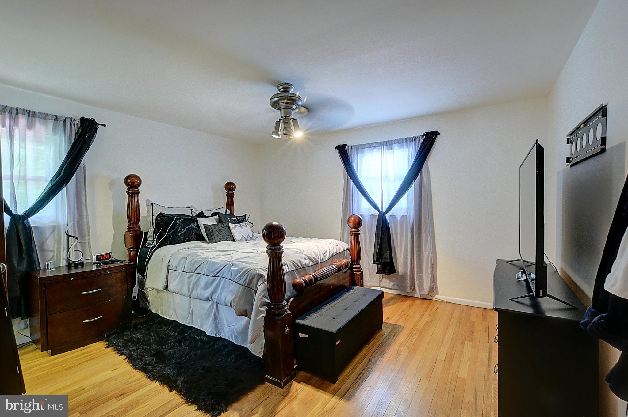 8610 Briarcroft Lane Laurel, MD 20708 - Photo 12 of 28 Main Bedroom