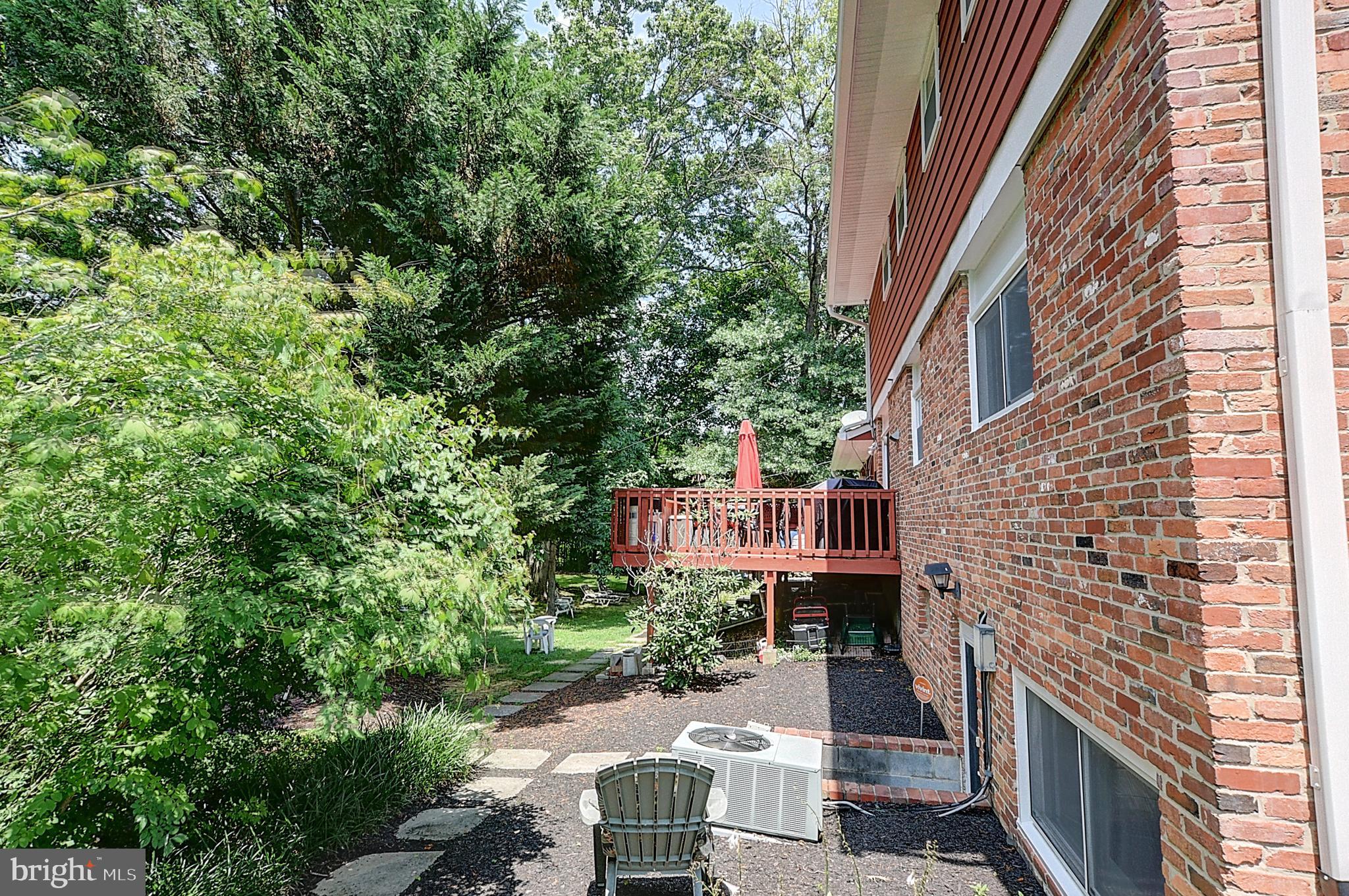 8610 Briarcroft Lane Laurel, MD 20708 - Photo 21 of 28 Deck