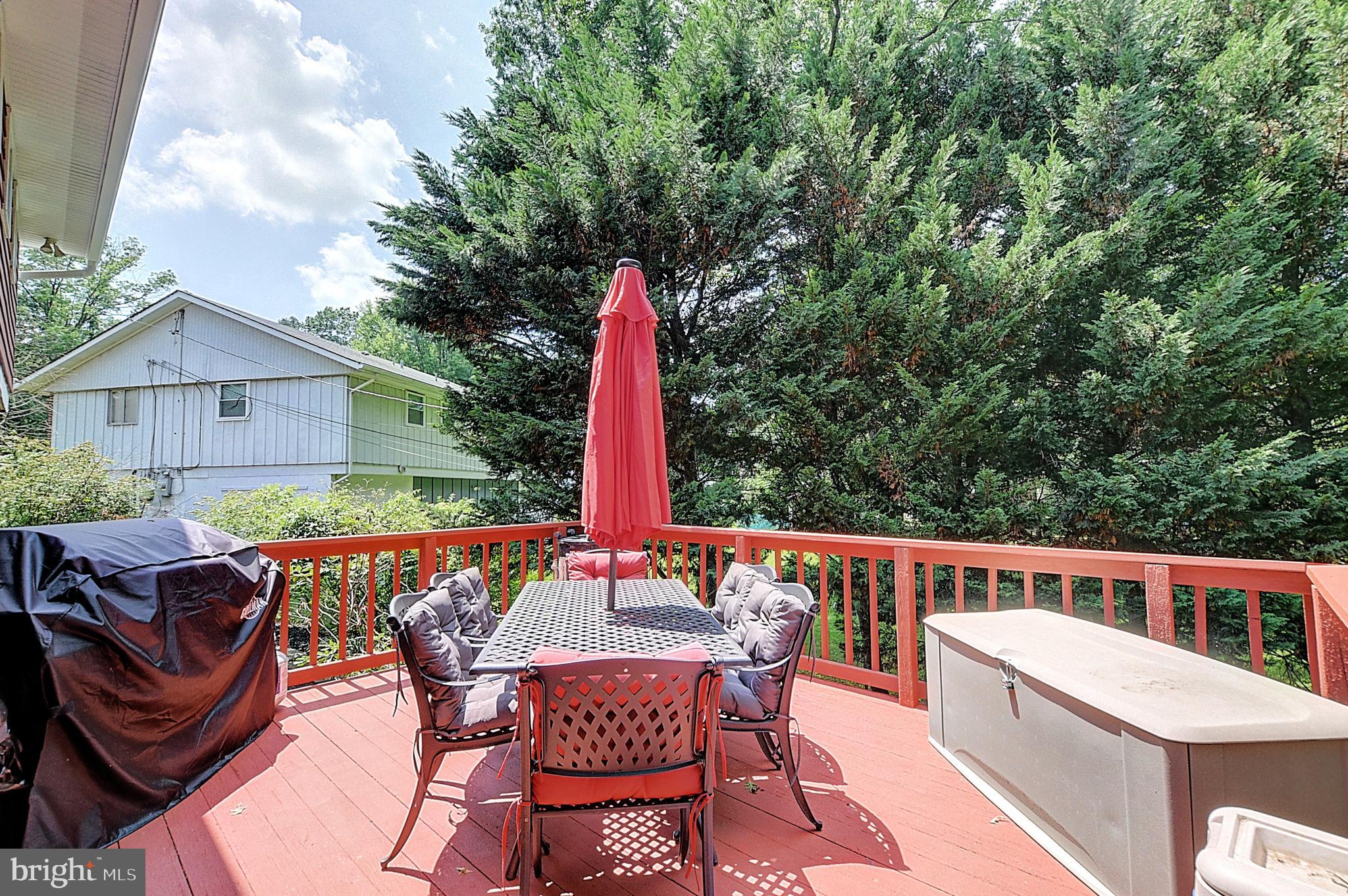 8610 Briarcroft Lane Laurel, MD 20708 - Photo 22 of 28 Deck