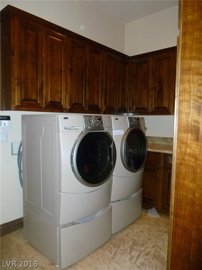 3211 Jayco Road Pahrump, NV 89048 - Photo 16 of 35 Gallery Image 16