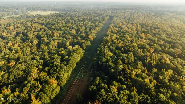 $4,780,500 | Natchez Trace Parkway, Kosciusko, MS 39090