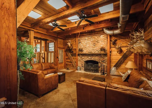 $4,780,500 | Natchez Trace Parkway, Kosciusko, MS 39090