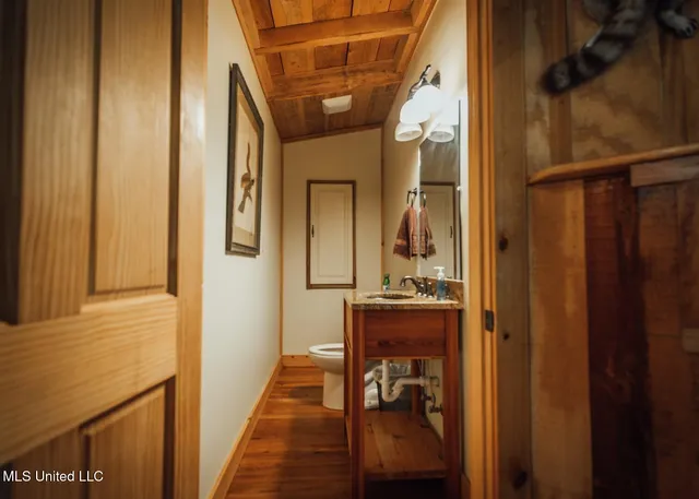 $4,780,500 | Natchez Trace Parkway, Kosciusko, MS 39090