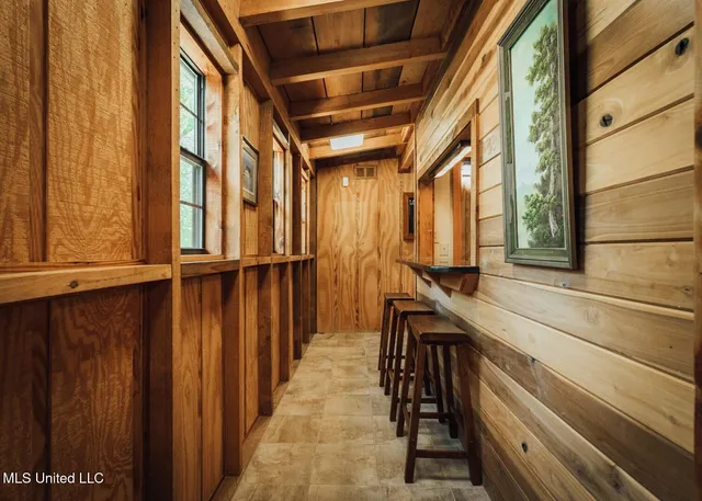 $4,780,500 | Natchez Trace Parkway, Kosciusko, MS 39090