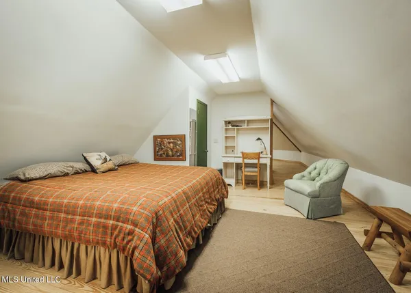 $4,780,500 | Natchez Trace Parkway, Kosciusko, MS 39090